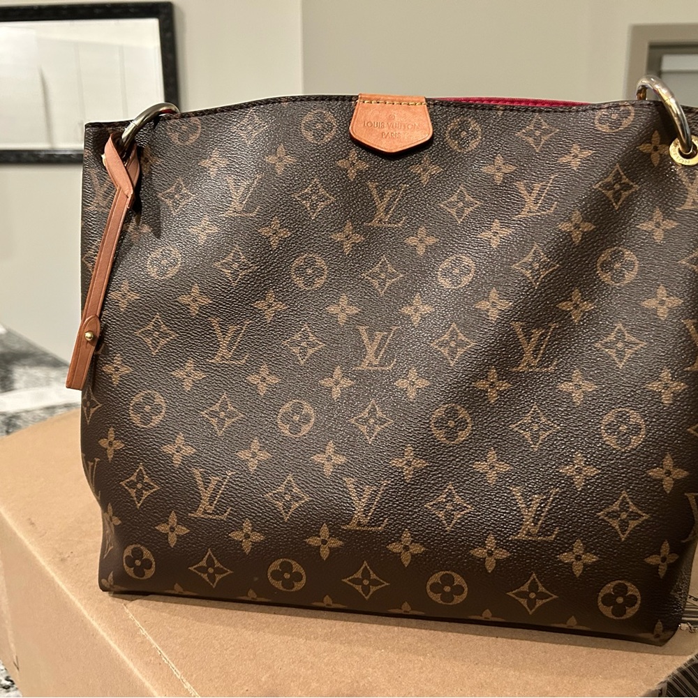 Louis Vuitton Graceful PM Bag